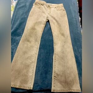 Women’s jeans. Chico’s platinum denim. Cream color. Size 00 (Mid rise)